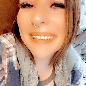 Meet your Posher, Veronica